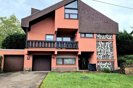 Haus Schmelz - 8 Zimmer, 210 m&sup2;, 280.000&euro; | Angebot:26605201
