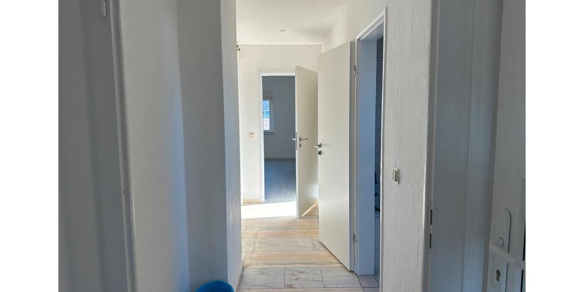 Dachgeschoßwohnung Schwalbach - 3 Zimmer, 75 m&sup2;, 490&euro; | Angebot:25309124