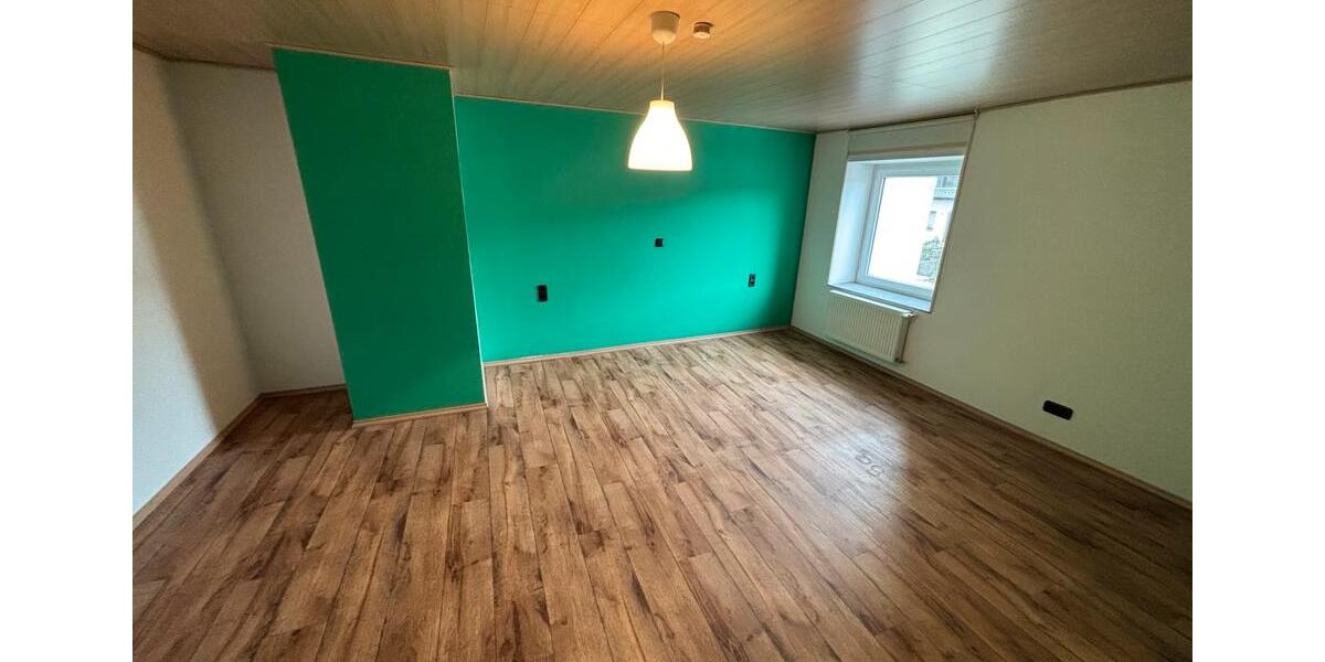 Bauernhaus, Landhaus Wallerfangen - 6.5 Zimmer, 224 m&sup2;, 335.000&euro; | Angebot:25811799