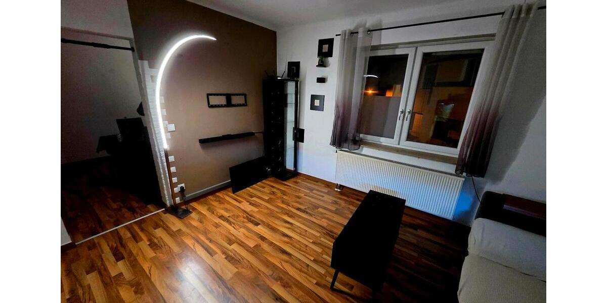 Einfamilienhaus Saarlouis - 4 Zimmer, 80 m&sup2;, 1.100&euro; | Angebot:25752863