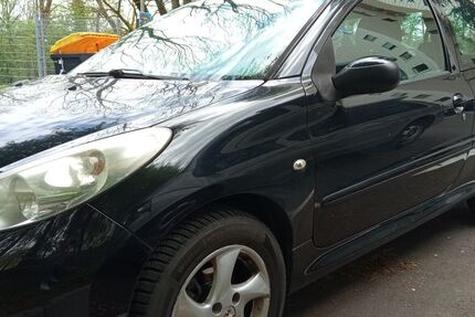 Peugeot 206 180.024 km 2.150 &euro; Saarbrücken 66111
