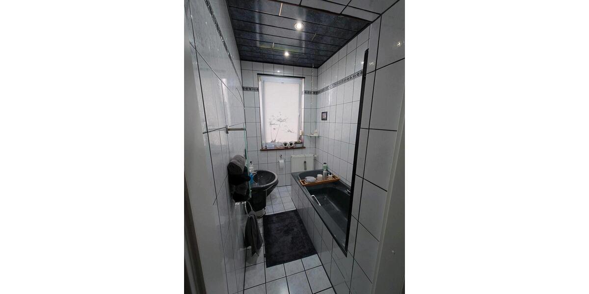 Einfamilienhaus Friedrichsthal - 7 Zimmer, 175 m&sup2;, 250.000&euro; | Angebot:25971205