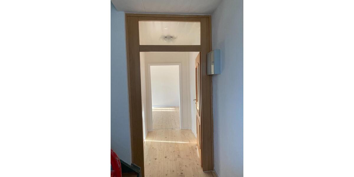 Etagenwohnung Neunkirchen Heinitz - 3.5 Zimmer, 69 m&sup2;, 580&euro; | Angebot:25417805