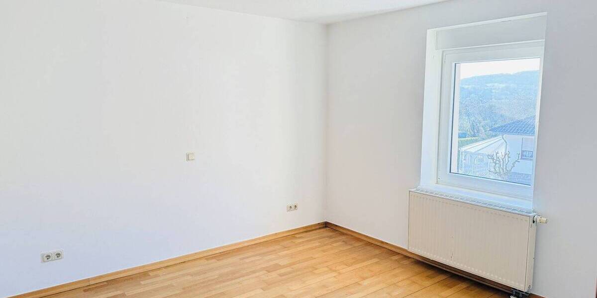 Etagenwohnung Rehlingen-Siersburg Siersburg - 3 Zimmer, 78 m&sup2;, 550&euro; | Angebot:25983374