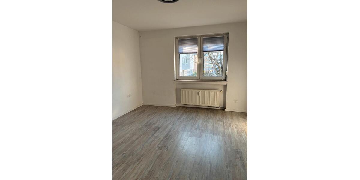 Etagenwohnung Saarbrücken - 2 Zimmer, 75 m&sup2;, 229.000&euro; | Angebot:25854128