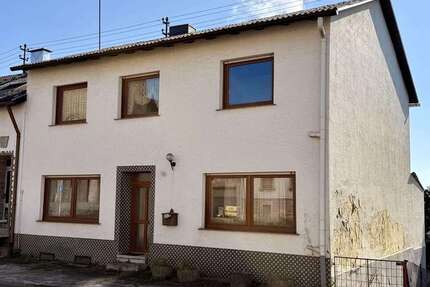 Haus Wallerfangen - 6 Zimmer, 175 m&sup2;, 135.000&euro; | Angebot:25523727