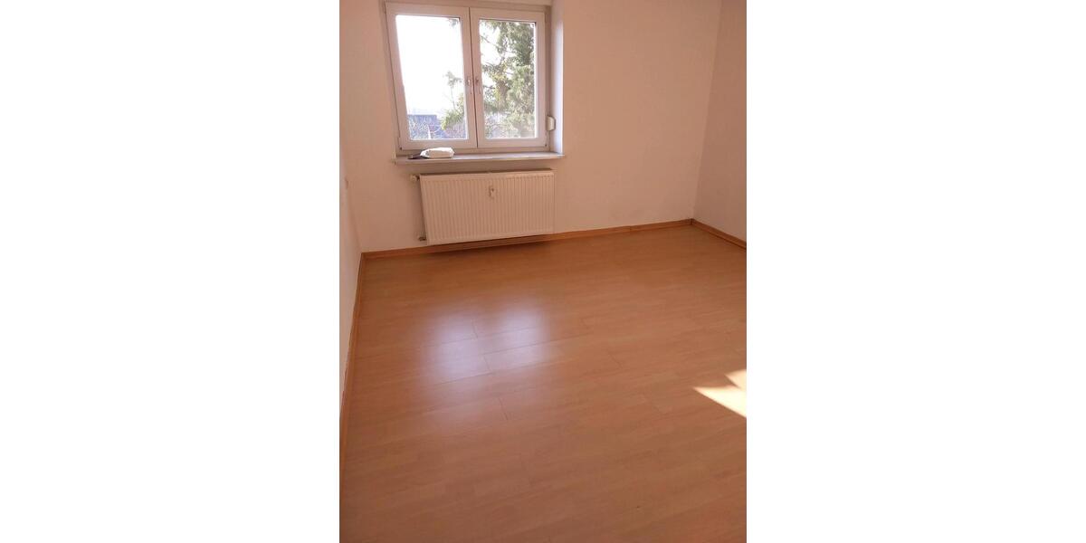 Etagenwohnung Mandelbachtal - 3 Zimmer, 90 m&sup2;, 650&euro; | Angebot:25842154