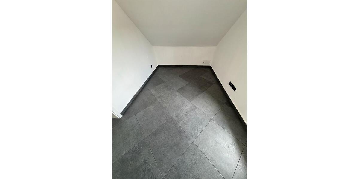 Dachgeschoßwohnung Ottweiler - 3 Zimmer, 80 m&sup2;, 750&euro; | Angebot:26686733