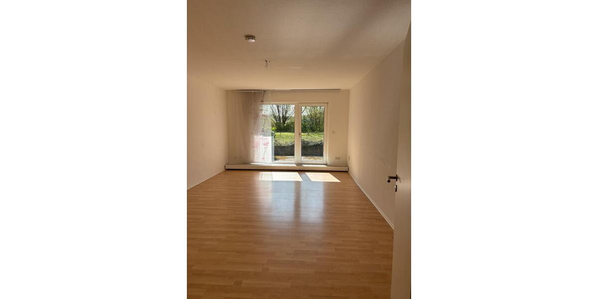 Etagenwohnung Saarbrücken - 2 Zimmer, 70 m&sup2;, 850&euro; | Angebot:26007926