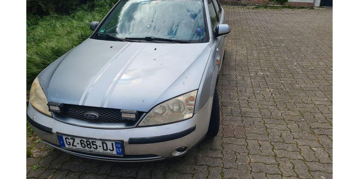 Ford Mondeo 220.000 km 1.100 &euro; Peppenkum 66453