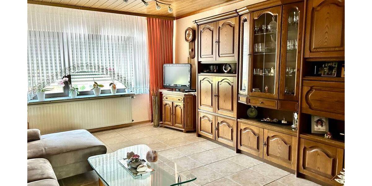 Mehrfamilienhaus, Wohnhaus Illingen Hüttigweiler - 5 Zimmer, 174 m&sup2;, 325.000&euro; | Angebot:25701155