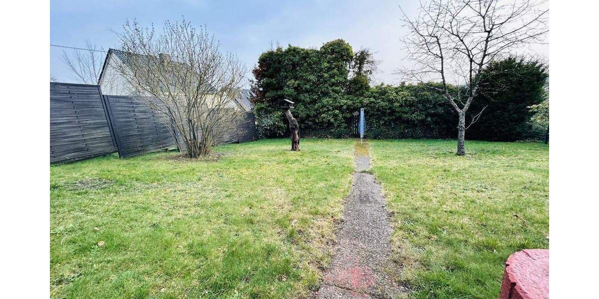 Einfamilienhaus Saarbrücken Dudweiler - 6 Zimmer, 115 m&sup2;, 125.000&euro; | Angebot:25801874