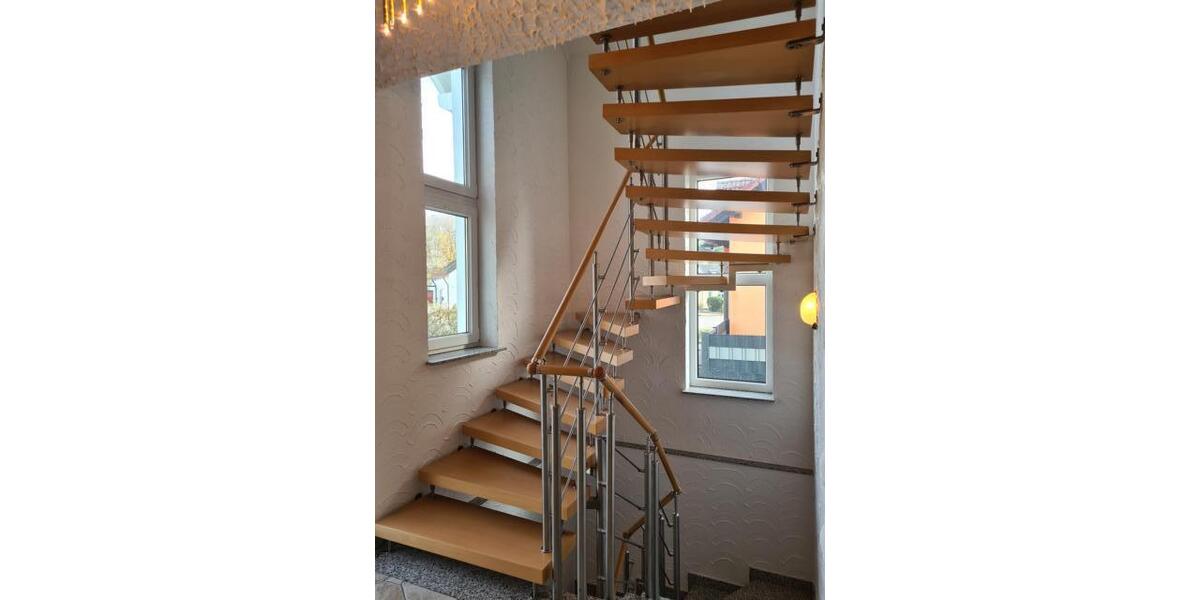 Exklusives neuwertiges Wohnhaus in schöner Stadtrandlage - Einfamilienhaus Homburg | Angebot:26882575