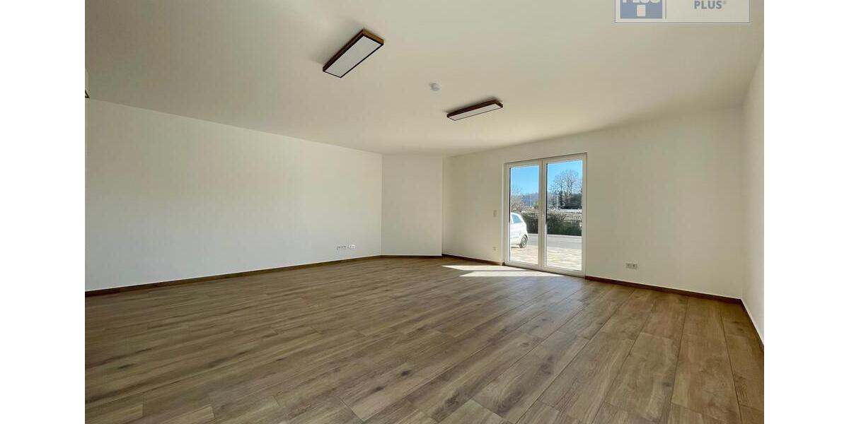 Erdgeschoßwohnung Homburg - 3 Zimmer, 91 m&sup2;, 1.200&euro; | Angebot:25349829