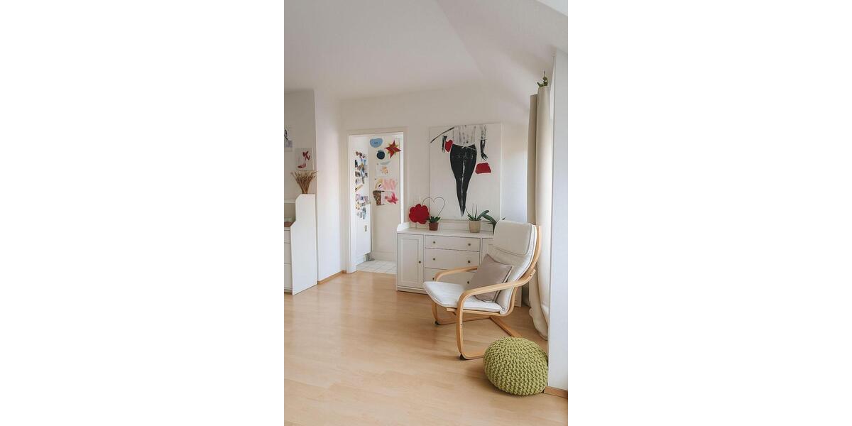Dachgeschoßwohnung Saarbrücken Kieselhumes - 3 Zimmer, 69 m&sup2;, 769&euro; | Angebot:26656349