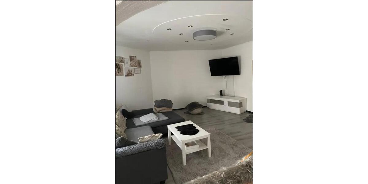 Erdgeschoßwohnung Neunkirchen - 4 Zimmer, 110 m&sup2;, 900&euro; | Angebot:25322321