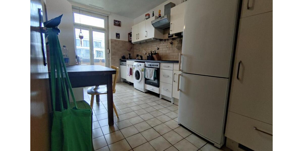 Etagenwohnung Saarbrücken Neue Bremm - 3 Zimmer, 95 m&sup2;, 850&euro; | Angebot:26536062