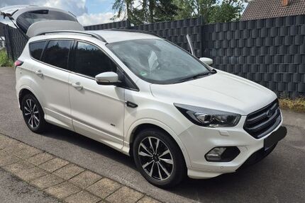 Ford Kuga 45.000 km 18.900 &euro; Bous 66359