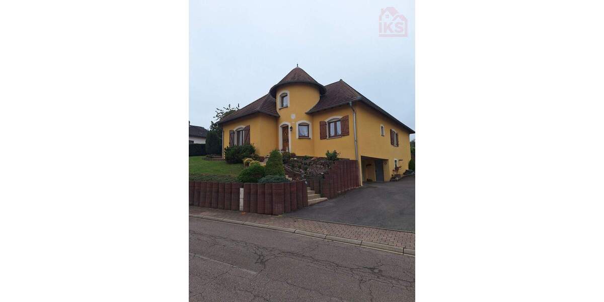 Einfamilienhaus Saarlouis Lisdorf - 8 Zimmer, 200 m&sup2;, 299.000&euro; | Angebot:25731396