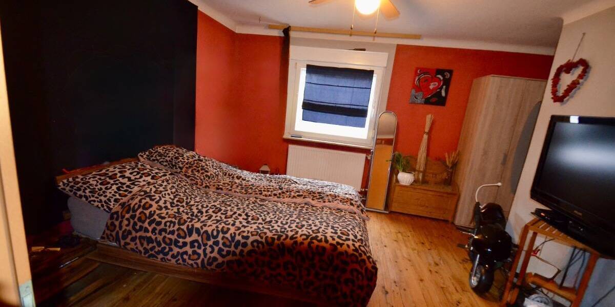 Reihenendhaus Völklingen Ludweiler - 3 Zimmer, 70 m&sup2;, 120.000&euro; | Angebot:25666080