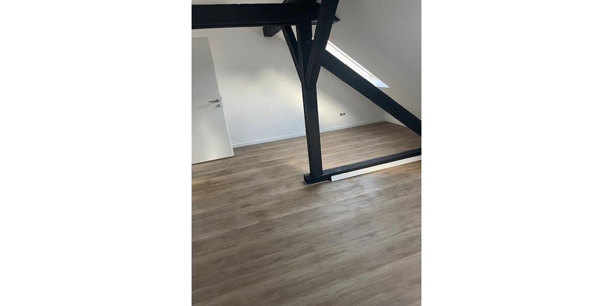 Etagenwohnung Saarbrücken Neue Bremm - 5 Zimmer, 125 m&sup2;, 1.050&euro; | Angebot:23397993