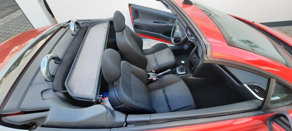 Peugeot 207 CC 87.000 km 5.500 &euro; Schmelz 66839