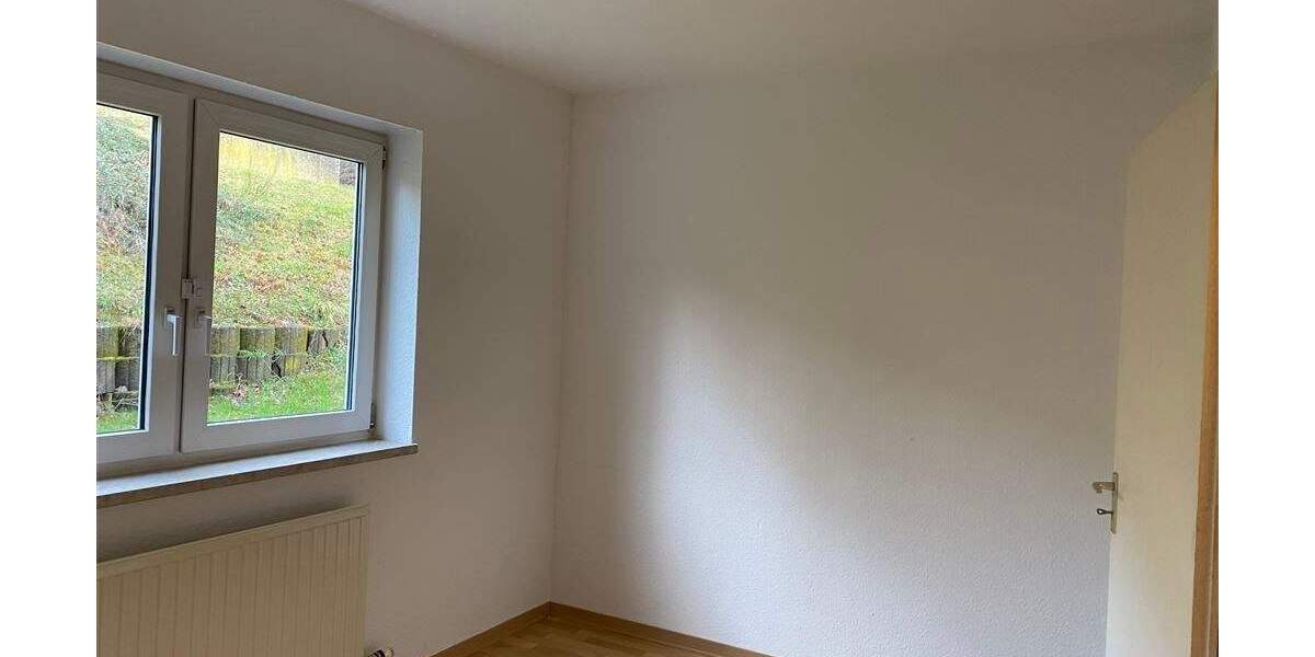 Etagenwohnung Illingen Illingen - 3 Zimmer, 79 m&sup2;, 600&euro; | Angebot:25880094