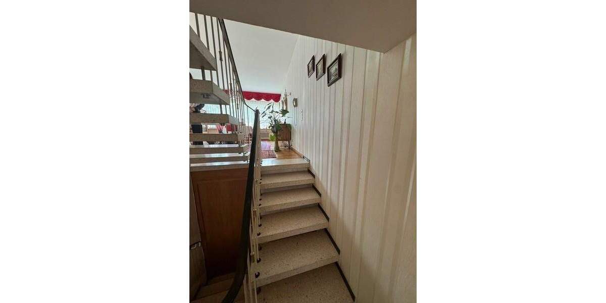 Einfamilienhaus Zweibrücken - 7 Zimmer, 200 m&sup2;, 319.500&euro; | Angebot:25928891