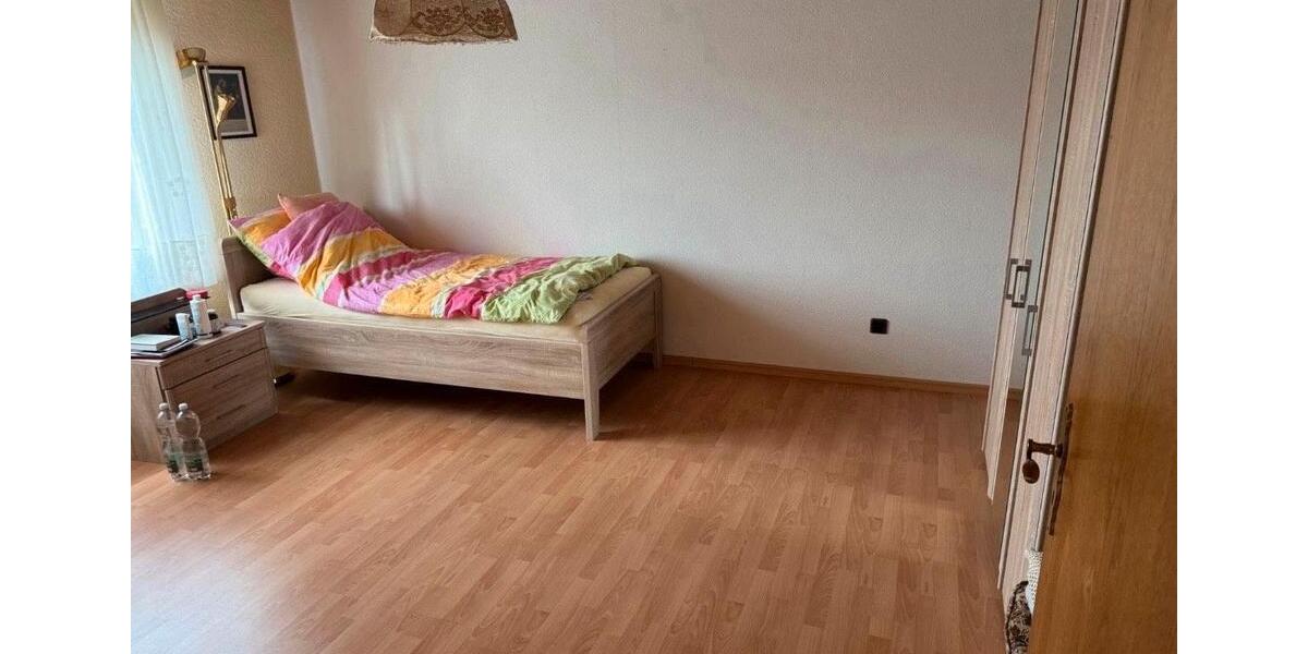 Etagenwohnung Mandelbachtal - 3.5 Zimmer, 98 m&sup2;, 700&euro; | Angebot:25752718