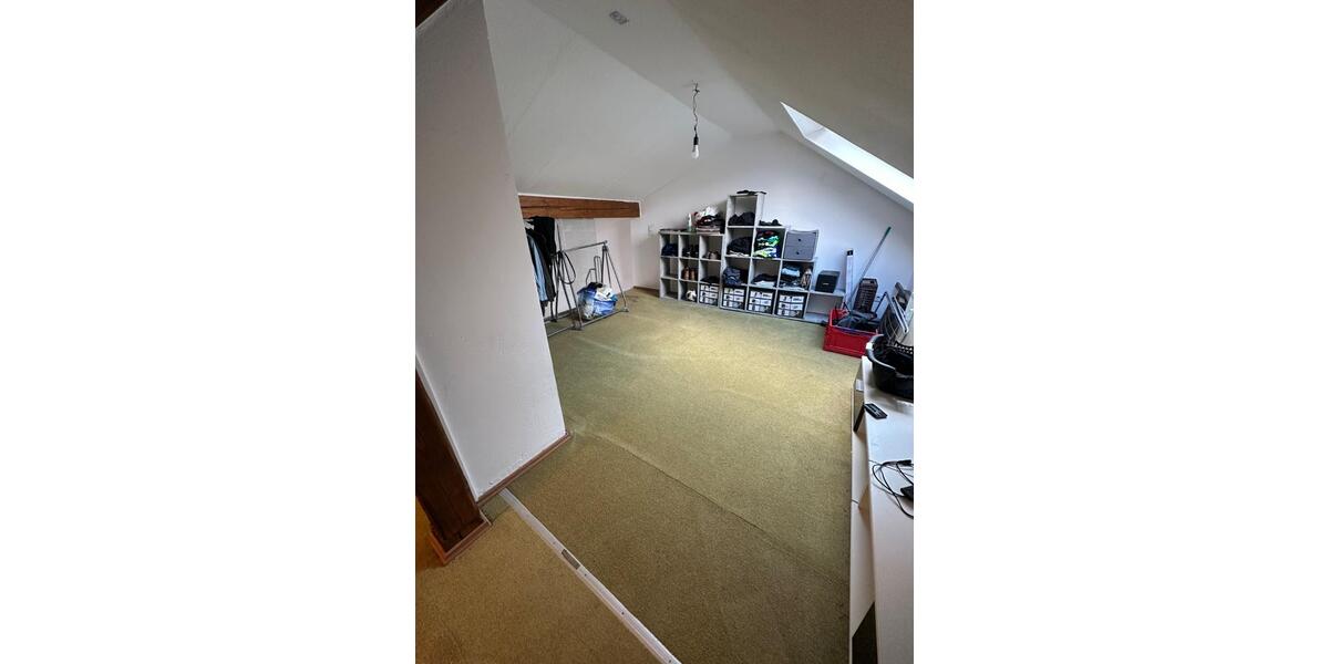 Dachgeschoßwohnung Homburg - 2 Zimmer, 75 m&sup2;, 560&euro; | Angebot:23869964