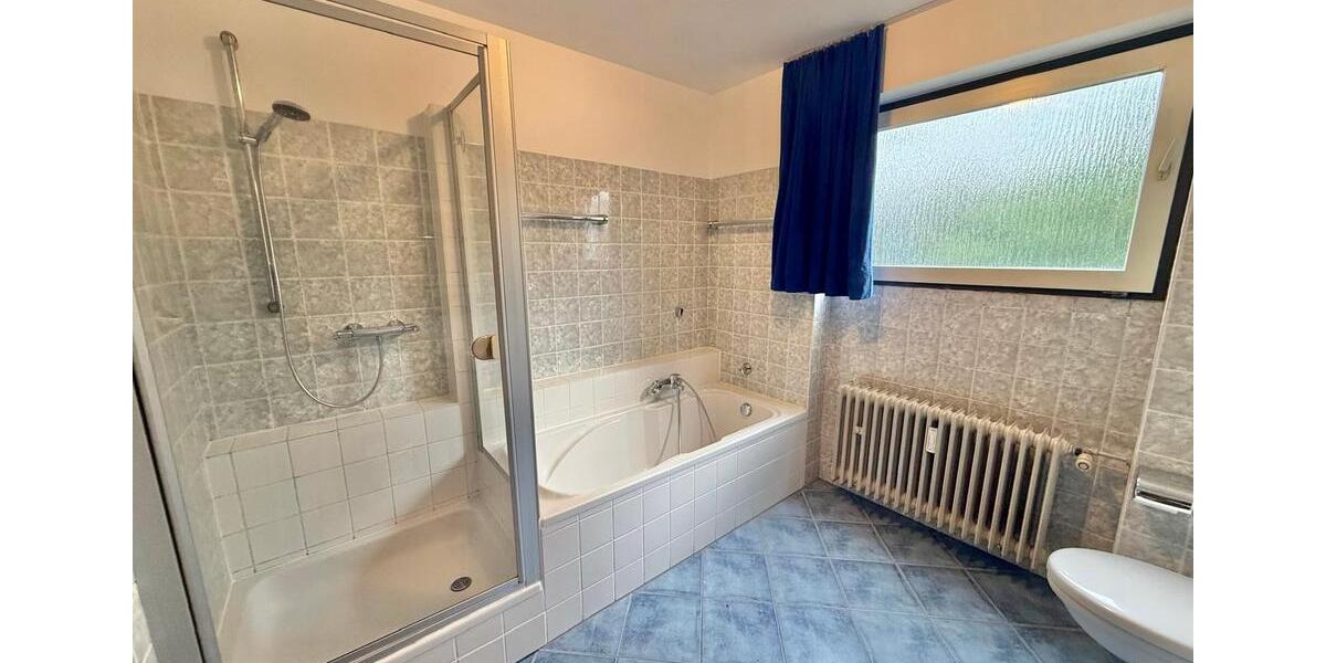 Erdgeschoßwohnung Homburg - 5 Zimmer, 140 m&sup2;, 1.650&euro; | Angebot:25648444