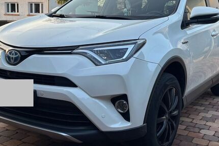 Toyota RAV 4 175.000 km 16.990 &euro; Saarbrücken 66128