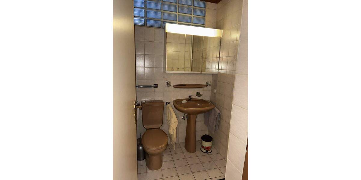 Etagenwohnung Saarbrücken Eschberg - 4 Zimmer, 99 m&sup2;, 190.000&euro; | Angebot:25665456