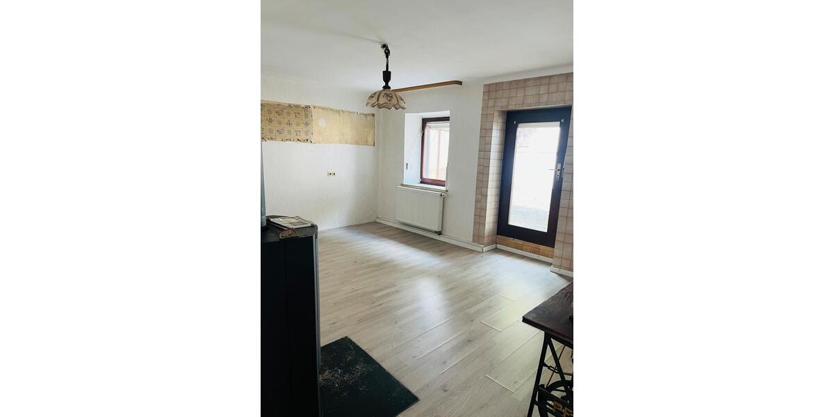 Einfamilienhaus Blieskastel - 5 Zimmer, 85 m&sup2;, 135.000&euro; | Angebot:25325867