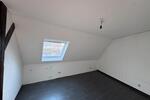 Dachgeschoßwohnung Eppelborn - 4 Zimmer, 120 m&sup2;, 800&euro; | Angebot:25841213