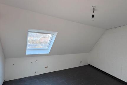 Wohnung Eppelborn - 4 Zimmer, 120 m&sup2;, 800&euro; | Angebot:25841213