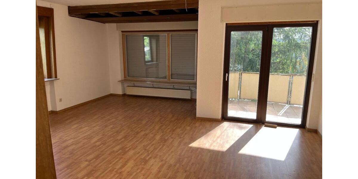 Einfamilienhaus Homburg - 6 Zimmer, 239 m&sup2;, 275.000&euro; | Angebot:25539359