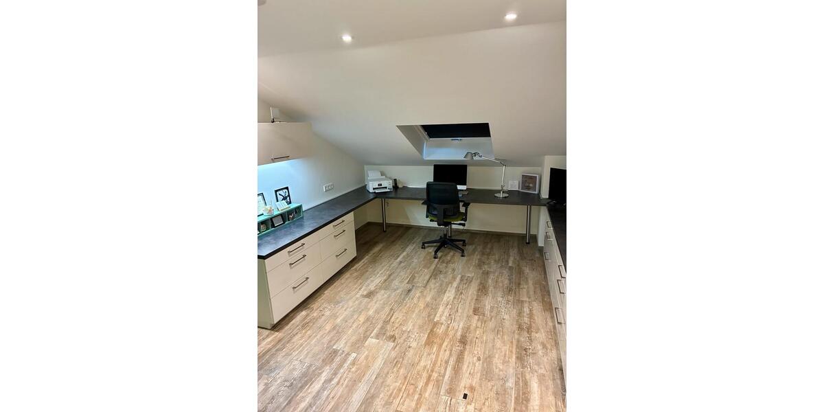 Dachgeschoßwohnung Schwalbach - 3 Zimmer, 113 m&sup2;, 475.000&euro; | Angebot:27277964