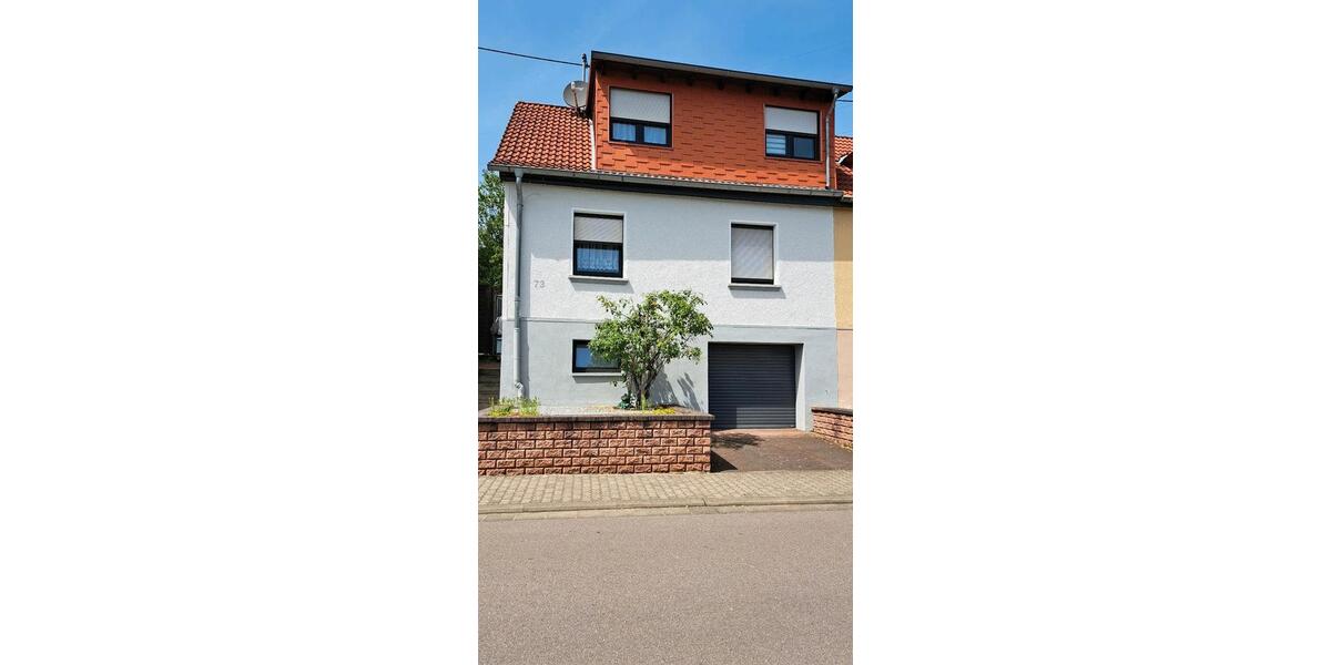 Doppelhaushälfte Saarbrücken West - 5.5 Zimmer, 120 m&sup2;, 160.000&euro; | Angebot:26725430