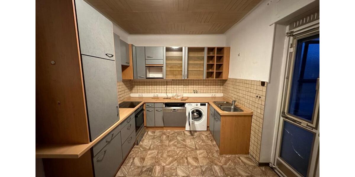 Etagenwohnung Saarbrücken Brebach-Fechingen - 4 Zimmer, 85 m&sup2;, 650&euro; | Angebot:25150577
