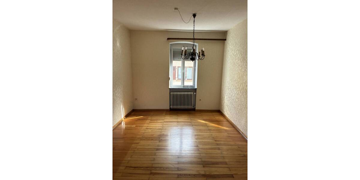 Einfamilienhaus Saarbrücken Dudweiler - 5 Zimmer, 91 m&sup2;, 75.000&euro; | Angebot:26036805
