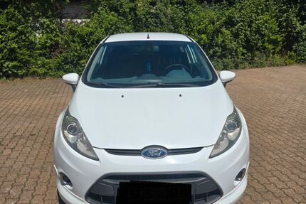 Ford Fiesta 130.000 km 2.900 &euro; Rehlingen Siersburg 66780