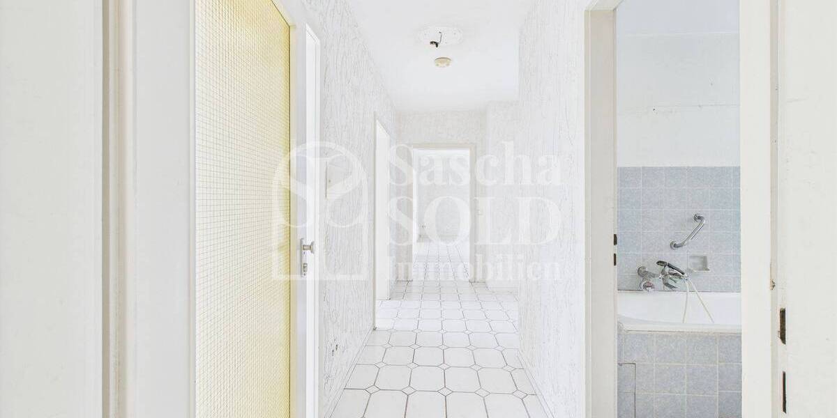 Helle und gut geschnittene 4-ZKB-Wohnung in St. Ingbert mit Balkon, Garage & großem Kellerraum - Etagenwohnung Sankt Ingbert Hassel | Angebot:26018615