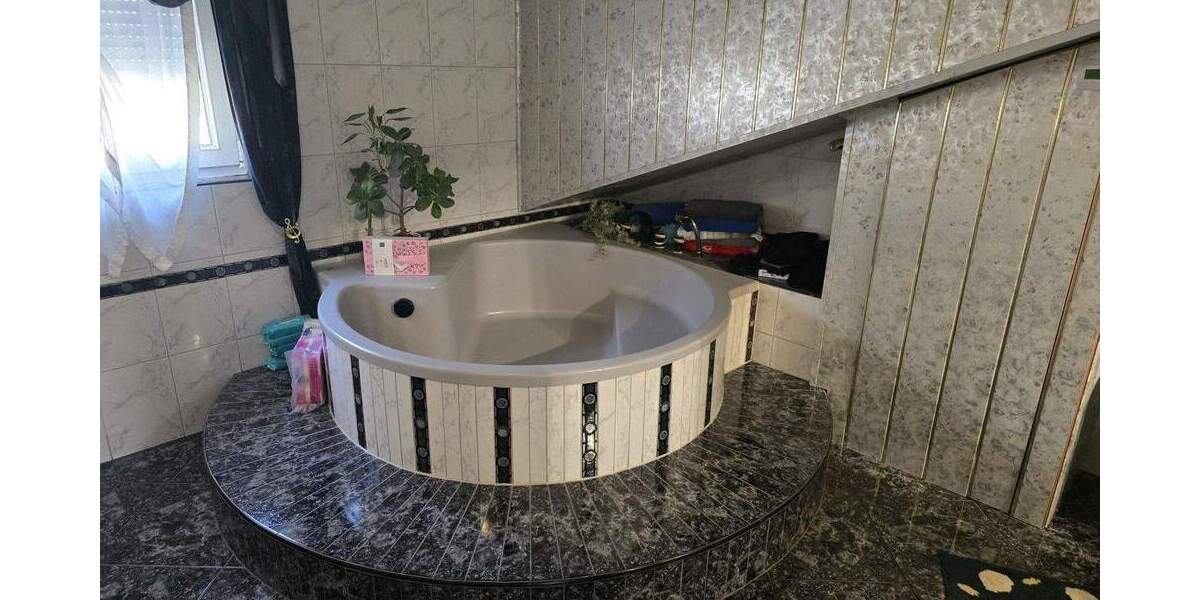 Terrassenwohnung Saarbrücken Eschringen - 1 Zimmer, 604 m&sup2;, 800.000&euro; | Angebot:25782954