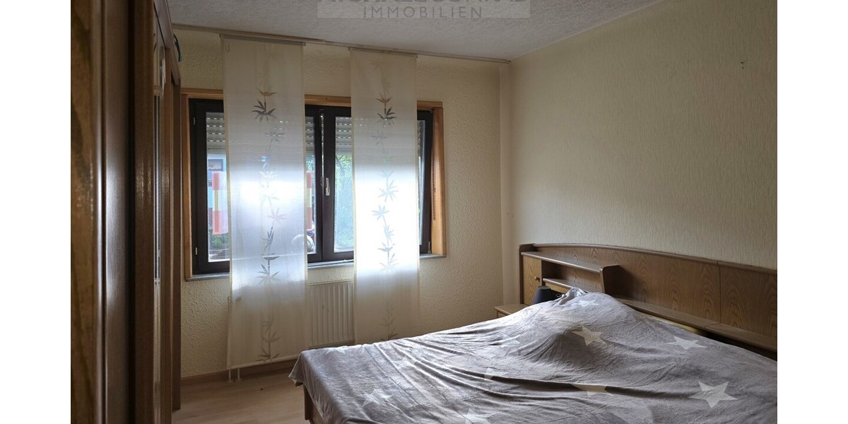 Gepflegtes Einfamilienhaus im Zentrum von Schmelz zum Kauf - Reihenendhaus Schmelz / Außen Außen | Angebot:27332904