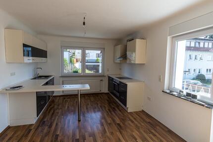 Wohnung Püttlingen - 3 Zimmer, 92 m&sup2;, 700&euro; | Angebot:25900925