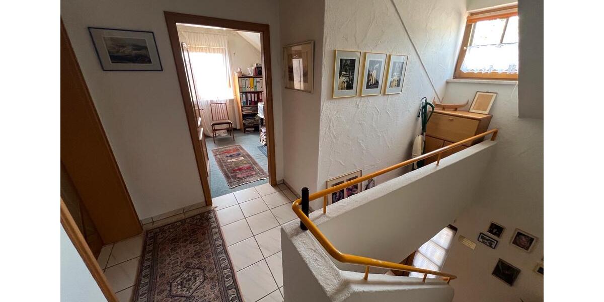 Einfamilienhaus Saarbrücken West - 5 Zimmer, 200 m&sup2;, 550.000&euro; | Angebot:26806875
