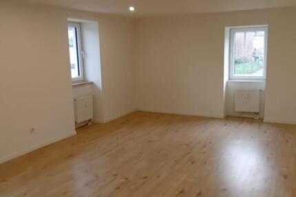 Wohnung Heusweiler - 1 Zimmer, 40 m&sup2;, 440&euro; | Angebot:23873454