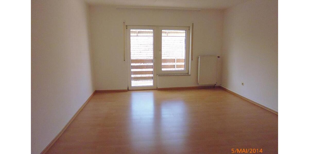 Etagenwohnung Waldmohr - 3 Zimmer, 87 m&sup2;, 650&euro; | Angebot:25994774