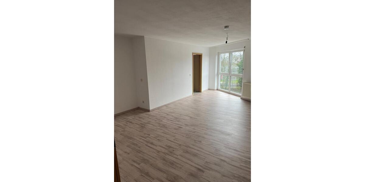 Etagenwohnung Saarbrücken West - 2 Zimmer, 60 m&sup2;, 476&euro; | Angebot:25509779